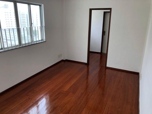 Cobertura à venda – 4 quartos – Centro – R$ 690.000
📍 Av. Rio Branco, 3.151 – Centro – Juiz de Fora/MG
Souza e Albano Serviços Imobiliários
📞 (32) 99829-7059 | CNPJ: 53.373.878/0001-39