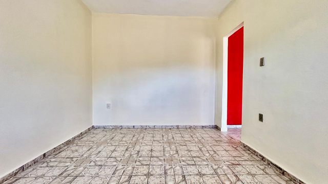 📸 DESCRIÇÃO PARA IMAGEM (Praedium):
Casa à venda com 2 quartos e 2 vagas cobertas no Progresso – R$ 299.000
📍 Rua Adelina Maria da Costa – Progresso – Juiz de Fora/MG
Souza e Albano Serviços Imobiliários
📞 (32) 99829-7059 | CNPJ: 53.373.878/0001-39

Hashtags:
#souzaealbanoservicosimobiliarios #imobiliariasouzaealbano #casaavenda #casaemjuizdefora #bairrprogresso