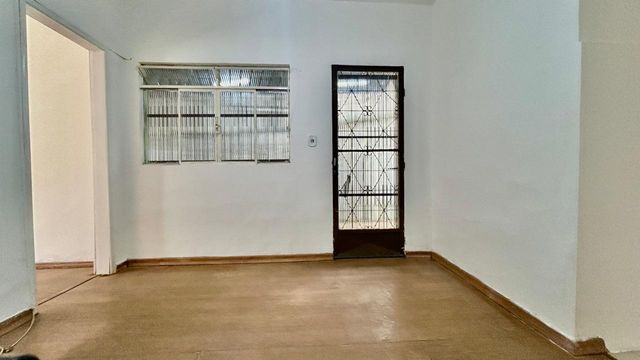 📸 DESCRIÇÃO PARA IMAGEM (Praedium):
Casa à venda com 3 quartos no São Benedito – R$ 215.000
📍 Rua São Lourenço, 292 – São Benedito – Juiz de Fora/MG
Souza e Albano Serviços Imobiliários
📞 (32) 99829-7059 | CNPJ: 53.373.878/0001-39

🔖 Hashtags:
#souzaealbanoservicosimobiliarios #imobiliariasouzaealbano #casaavenda #casasãobenedito #imoveljuizdefora