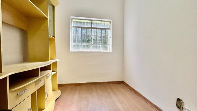 📸 DESCRIÇÃO PARA IMAGEM (Praedium):
Casa à venda com 3 quartos no São Benedito – R$ 215.000
📍 Rua São Lourenço, 292 – São Benedito – Juiz de Fora/MG
Souza e Albano Serviços Imobiliários
📞 (32) 99829-7059 | CNPJ: 53.373.878/0001-39

🔖 Hashtags:
#souzaealbanoservicosimobiliarios #imobiliariasouzaealbano #casaavenda #casasãobenedito #imoveljuizdefora