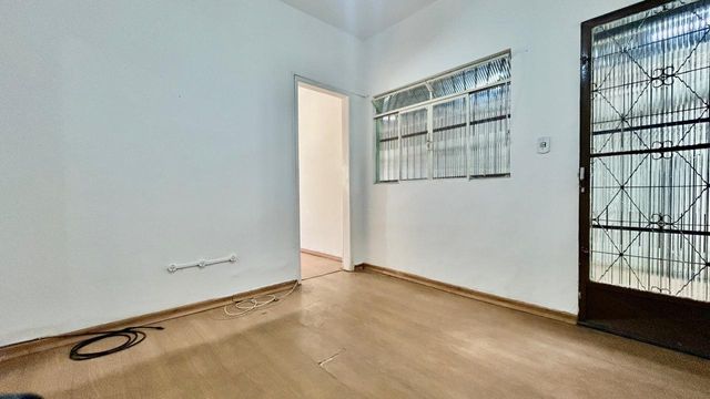 📸 DESCRIÇÃO PARA IMAGEM (Praedium):
Casa à venda com 3 quartos no São Benedito – R$ 215.000
📍 Rua São Lourenço, 292 – São Benedito – Juiz de Fora/MG
Souza e Albano Serviços Imobiliários
📞 (32) 99829-7059 | CNPJ: 53.373.878/0001-39

🔖 Hashtags:
#souzaealbanoservicosimobiliarios #imobiliariasouzaealbano #casaavenda #casasãobenedito #imoveljuizdefora