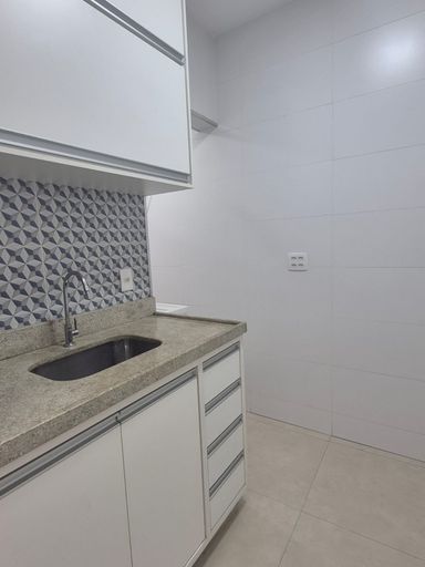Apartamento à venda com 2 quartos no Centro – R$ 260.000
📍 Rua Floriano Peixoto, 367 – Centro – Juiz de Fora/MG
Souza e Albano Serviços Imobiliários
📞 (32) 99829-7059 | CNPJ: 53.373.878/0001-39