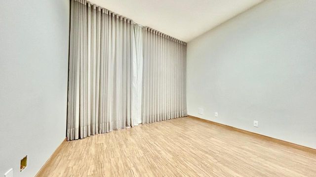 DESCRIÇÃO PARA IMAGEM (inserir nas fotos do imóvel na plataforma Praedium):
Casa à venda com 3 quartos e suíte master no São Pedro – R$ 620.000
📍 Rua Izabel Corrêa de Souza, 34 – São Pedro – Juiz de Fora/MG
Souza e Albano Serviços Imobiliários
📞 (32) 99829-7059 | CNPJ: 53.373.878/0001-39

🔖 Hashtags:
#souzaealbanoservicosimobiliarios #imobiliariasouzaealbano #casaavenda #saopedrojuizdefora #casaemjuizdefora