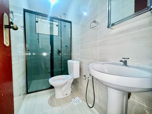 Apartamento para alugar com 2 quartos no Bom Jardim – R$ 850📍 Rua Jhimmy Herbert Lima, 60, apto 102 – Bom Jardim – Juiz de Fora/MGSouza e Albano Serviços Imobiliários📞 (32) 99829-7059 | CNPJ: 53.373.878/0001-39

#souzaealbanoservicosimobiliarios #imobiliariasouzaealbano #apartamentoaluguel #bomjardimjf #aptosemescada