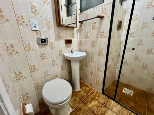 Apartamento para alugar com 2 quartos no Centro – R$ 600
📍 Rua Santo Antônio, 970 – 3º andar – Centro – Juiz de Fora/MG
Souza e Albano Serviços Imobiliários
📞 (32) 99829-7059 | CNPJ: 53.373.878/0001-39