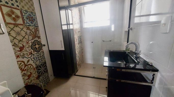 Apartamento à venda com 2 quartos no Centro – R$ 420.000
📍 Rua Santo Antônio, 979/707 – Centro – Juiz de Fora/MG
Souza e Albano Serviços Imobiliários
📞 (32) 99829-7059 | CNPJ: 53.373.878/0001-39