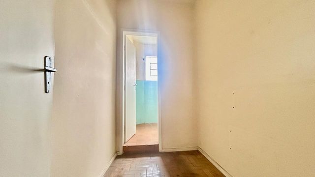 📸 DESCRIÇÃO PARA IMAGEM (Praedium):
Apartamento à venda com 2 quartos no Bairu – R$ 213.000
📍 Rua César Turati, 104 – 2º andar – Bairu – Juiz de Fora/MG
Souza e Albano Serviços Imobiliários
📞 (32) 99829-7059 | CNPJ: 53.373.878/0001-39

🔖 Hashtags:
#souzaealbanoservicosimobiliarios #imobiliariasouzaealbano #apartamentoavenda #bairujuizdefora #imovelemjuizdefora