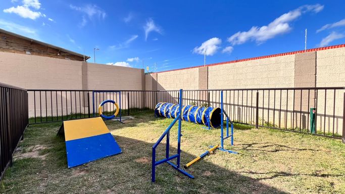 **DESCRIÇÃO PARA IMAGEM (inserir nas fotos do imóvel na plataforma Praedium):**
Apartamento para alugar com 2 quartos no Bairro Industrial – R$ 950
📍 Rua Eucherio Rodrigues, 842 – Apto 704 – Bloco 2 – Condomínio Jardim Independência – Juiz de Fora/MG
Souza e Albano Serviços Imobiliários
📞 (32) 99829-7059 | CNPJ: 53.373.878/0001-39

---

**Hashtags:**
#souzaealbanoservicosimobiliarios #imobiliariasouzaealbano #apartamentoaluguel #bairroindustrial #imoveljuizdefora

-