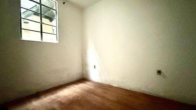 📸 DESCRIÇÃO PARA IMAGEM (inserir nas fotos do imóvel na plataforma Praedium):
Apartamento Garden à venda com 2 quartos no Vivendas da Serra – R$ 350.000
📍 Rua Domingos Tavares de Souza, 244 – Ap 102 – Vivendas da Serra – Juiz de Fora/MG
Souza e Albano Serviços Imobiliários
📞 (32) 99829-7059 | CNPJ: 53.373.878/0001-39