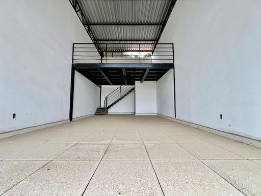 Loja à venda com 60 m² em Chácara/MG – R$ 165.000
📍 Rodovia José Portes da Silva – Chácara/MG
Souza e Albano Serviços Imobiliários
📞 (32) 99829-7059 | CNPJ: 53.373.878/0001-39

🔖 Hashtags

#souzaealbanoservicosimobiliarios
#imobiliariasouzaealbano
#lojavenda
#imovelcomercial
#chacaramg
