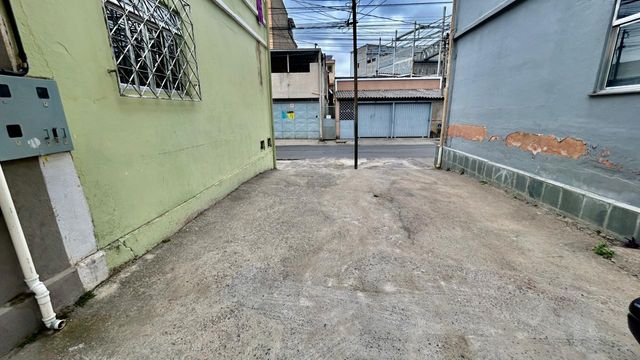 📸 DESCRIÇÃO PARA IMAGEM (inserir nas fotos do imóvel na plataforma Praedium):
Apartamento Garden à venda com 2 quartos no Vivendas da Serra – R$ 350.000
📍 Rua Domingos Tavares de Souza, 244 – Ap 102 – Vivendas da Serra – Juiz de Fora/MG
Souza e Albano Serviços Imobiliários
📞 (32) 99829-7059 | CNPJ: 53.373.878/0001-39