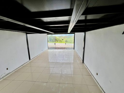 Loja à venda com 60 m² em Chácara/MG – R$ 165.000
📍 Rodovia José Portes da Silva – Chácara/MG
Souza e Albano Serviços Imobiliários
📞 (32) 99829-7059 | CNPJ: 53.373.878/0001-39

🔖 Hashtags

#souzaealbanoservicosimobiliarios
#imobiliariasouzaealbano
#lojavenda
#imovelcomercial
#chacaramg