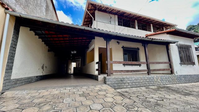 📸 DESCRIÇÃO PARA IMAGEM (inserir nas fotos do imóvel na plataforma Praedium):
Casa à venda com 5 quartos no Bandeirantes – R$ 580.000
📍 Rua Pio Antônio da Silva, 30 – Bandeirantes – Juiz de Fora/MG
Souza e Albano Serviços Imobiliários
📞 (32) 99829-7059 | CNPJ: 53.373.878/0001-39

🔖 Hashtags:

#souzaealbanoservicosimobiliarios #imobiliariasouzaealbano #casaavenda #bandeirantesjuizdefora #casaemjuizdefora