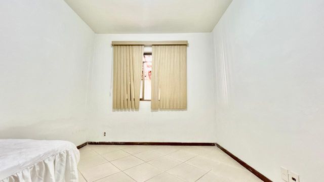 📸 DESCRIÇÃO PARA IMAGEM (inserir nas fotos do imóvel na plataforma Praedium):
Casa à venda com 5 quartos no Bandeirantes – R$ 580.000
📍 Rua Pio Antônio da Silva, 30 – Bandeirantes – Juiz de Fora/MG
Souza e Albano Serviços Imobiliários
📞 (32) 99829-7059 | CNPJ: 53.373.878/0001-39

🔖 Hashtags:

#souzaealbanoservicosimobiliarios #imobiliariasouzaealbano #casaavenda #bandeirantesjuizdefora #casaemjuizdefora