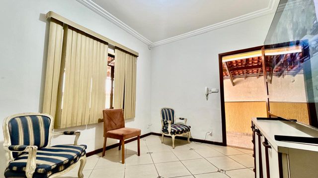 📸 DESCRIÇÃO PARA IMAGEM (inserir nas fotos do imóvel na plataforma Praedium):
Casa à venda com 5 quartos no Bandeirantes – R$ 580.000
📍 Rua Pio Antônio da Silva, 30 – Bandeirantes – Juiz de Fora/MG
Souza e Albano Serviços Imobiliários
📞 (32) 99829-7059 | CNPJ: 53.373.878/0001-39

🔖 Hashtags:

#souzaealbanoservicosimobiliarios #imobiliariasouzaealbano #casaavenda #bandeirantesjuizdefora #casaemjuizdefora