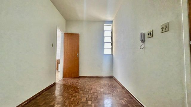 📸 DESCRIÇÃO PARA IMAGEM (Praedium):
Cobertura à venda com 3 quartos, suíte, 1 vaga – São Mateus – R$ 435.000
📍 Rua São Mateus, 111 – 4º andar – São Mateus – Juiz de Fora/MG
Souza e Albano Serviços Imobiliários
📞 (32) 99829-7059 | CNPJ: 53.373.878/0001-39

🔖 Hashtags

#souzaealbanoservicosimobiliarios #imobiliariasouzaealbano #coberturaavenda #saomateusjf #apartamentojuizdefora