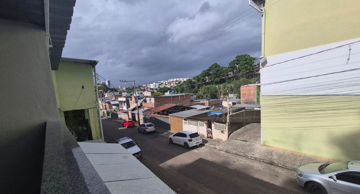 Casa à venda com 2 quartos no Bairro Ipiranga
📍 Rua Raul Corrêa Castro, 166 – Ipiranga – Juiz de Fora/MG
Souza e Albano Serviços Imobiliários
📞 (32) 99829-7059 | CNPJ: 53.373.878/0001-39