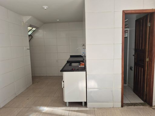Casa à venda com 2 quartos no Bairro Ipiranga
📍 Rua Raul Corrêa Castro, 166 – Ipiranga – Juiz de Fora/MG
Souza e Albano Serviços Imobiliários
📞 (32) 99829-7059 | CNPJ: 53.373.878/0001-39