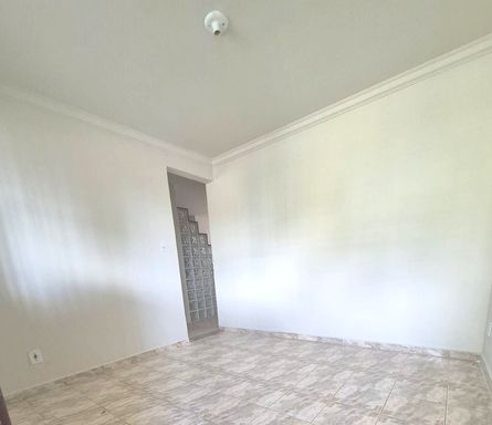 Casa à venda com 2 quartos no Bairro Ipiranga
📍 Rua Raul Corrêa Castro, 166 – Ipiranga – Juiz de Fora/MG
Souza e Albano Serviços Imobiliários
📞 (32) 99829-7059 | CNPJ: 53.373.878/0001-39