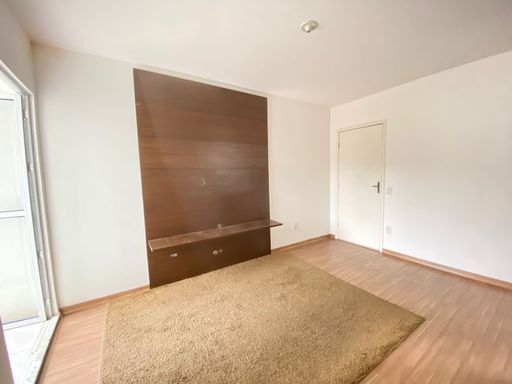 Apartamento à venda com 2 quartos no Marilândia – R$ 159.900
📍 Rua das Esmeraldas, 425 – 4º andar – Marilândia – Juiz de Fora/MG
Souza e Albano Serviços Imobiliários
📞 (32) 99829-7059 | CNPJ: 53.373.878/0001-39