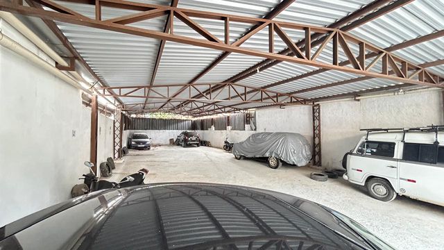 📸 DESCRIÇÃO PARA IMAGEM (inserir nas fotos do imóvel na plataforma Praedium):
Galpão comercial à venda com 222 m² no Democrata – R$ 340.000
📍 Rua Viçosa, 320 – Democrata – Juiz de Fora/MG
Souza e Albano Serviços Imobiliários
📞 (32) 99829-7059 | CNPJ: 53.373.878/0001-39

Hashtags:
#souzaealbanoservicosimobiliarios #imobiliariasouzaealbano #galpaoavenda #galpaocomercial #democratajuizdefora