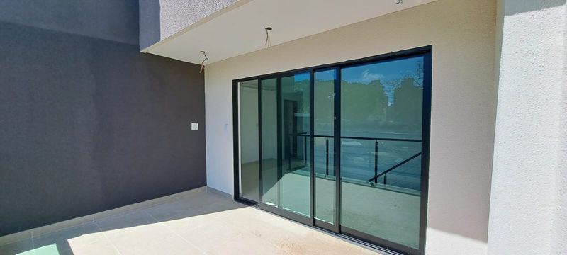Cobertura à venda com 3 suítes no Boa Vista – Juiz de Fora/MG
📍 Rua Demétrio Francisco – Boa Vista – Juiz de Fora/MG
Souza e Albano Serviços Imobiliários
📞 (32) 99829-7059 | CNPJ: 53.373.878/0001-39
