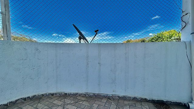 📸 DESCRIÇÃO PARA IMAGEM (Praedium):
Apartamento à venda com 2 quartos e terraço no Manoel Honório – R$ 185.000
📍 Rua João Lourenço, 40 – Manoel Honório – Juiz de Fora/MG
Souza e Albano Serviços Imobiliários
📞 (32) 99829-7059 | CNPJ: 53.373.878/0001-39

Hashtags:
#souzaealbanoservicosimobiliarios #imobiliariasouzaealbano #apartamentoavenda #manoelhonorio #imoveljuizdefora