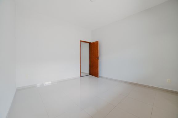 📸 **DESCRIÇÃO PARA IMAGEM (inserir nas fotos do imóvel na plataforma Praedium):**

Casa à venda com 3 quartos, suíte master e área gourmet no Bom Jardim – R\$ 469.000
📍 Rua Antonia Rodrigues Clemente, 230 – Bom Jardim – Juiz de Fora/MG
Souza e Albano Serviços Imobiliários
📞 (32) 99829-7059 | CNPJ: 53.373.878/0001-39

---

**Hashtags:**
\#souzaealbanoservicosimobiliarios #imobiliariasouzaealbano #casaavenda #casajuizdefora #bomjardim