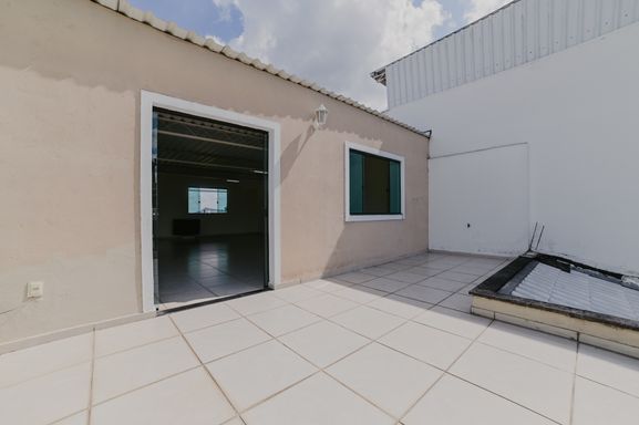 📸 **DESCRIÇÃO PARA IMAGEM (inserir nas fotos do imóvel na plataforma Praedium):**

Casa à venda com 3 quartos, suíte master e área gourmet no Bom Jardim – R\$ 469.000
📍 Rua Antonia Rodrigues Clemente, 230 – Bom Jardim – Juiz de Fora/MG
Souza e Albano Serviços Imobiliários
📞 (32) 99829-7059 | CNPJ: 53.373.878/0001-39

---

**Hashtags:**
\#souzaealbanoservicosimobiliarios #imobiliariasouzaealbano #casaavenda #casajuizdefora #bomjardim
