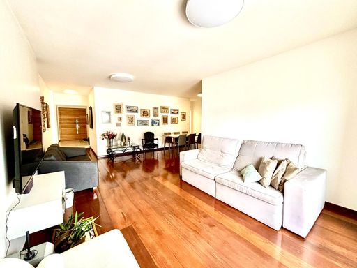 Apartamento à venda com 3 quartos (1 suíte) no São Mateus – R$ 895.000,00
📍 Rua São Mateus – São Mateus – Juiz de Fora/MG
Souza e Albano Serviços Imobiliários
📞 (32) 99829-7059 | CNPJ: 53.373.878/0001-39