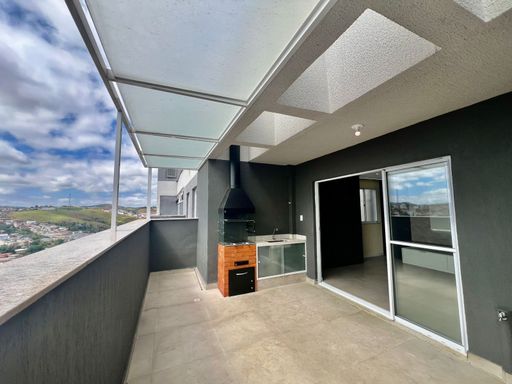 📸 DESCRIÇÃO PARA IMAGEM (inserir nas fotos do imóvel na plataforma Praedium):
Cobertura à venda e locação com 3 quartos (2 suítes) no Cascatinha – R$ 790.000
📍 Rua Jesus Raimundo – Cascatinha – Juiz de Fora/MG
Souza e Albano Serviços Imobiliários
📞 (32) 99829-7059 | CNPJ: 53.373.878/0001-39

Hashtags:
#souzaealbanoservicosimobiliarios #imobiliariasouzaealbano #coberturaavenda #coberturalocacao #cascatinhajuizdefora