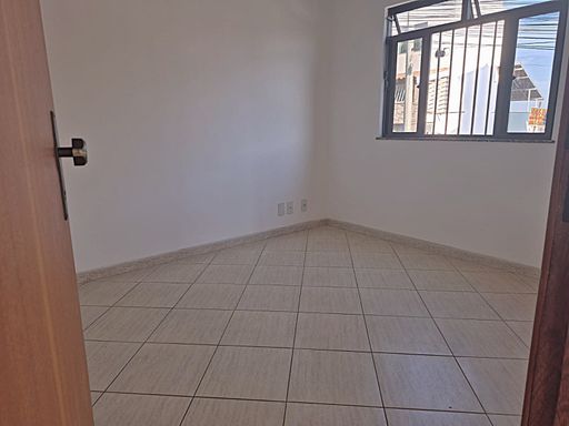 📸 DESCRIÇÃO PARA IMAGEM (inserir nas fotos do imóvel na plataforma Praedium):
Apartamento à venda com 2 quartos no Centenário – Juiz de Fora/MG
📍 R. Cap. Mário Braga, 165 – Centenário – Juiz de Fora/MG
Souza e Albano Serviços Imobiliários
📞 (32) 99829-7059 | CNPJ: 53.373.878/0001-39