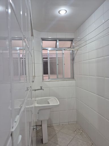 📸 DESCRIÇÃO PARA IMAGEM (inserir nas fotos do imóvel na plataforma Praedium):
Apartamento à venda com 2 quartos no Centenário – Juiz de Fora/MG
📍 R. Cap. Mário Braga, 165 – Centenário – Juiz de Fora/MG
Souza e Albano Serviços Imobiliários
📞 (32) 99829-7059 | CNPJ: 53.373.878/0001-39