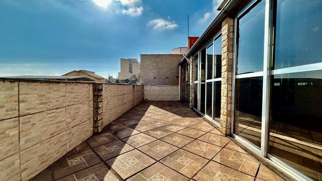 📸 DESCRIÇÃO PARA IMAGEM (inserir nas fotos do imóvel na plataforma Praedium):
Apartamento Garden à venda com 2 quartos no Vivendas da Serra – R$ 350.000
📍 Rua Domingos Tavares de Souza, 244 – Ap 102 – Vivendas da Serra – Juiz de Fora/MG
Souza e Albano Serviços Imobiliários
📞 (32) 99829-7059 | CNPJ: 53.373.878/0001-39