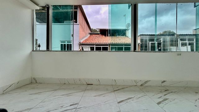 📸 DESCRIÇÃO PARA IMAGEM (inserir nas fotos do imóvel na plataforma Praedium):
Apartamento Garden à venda com 2 quartos no Vivendas da Serra – R$ 350.000
📍 Rua Domingos Tavares de Souza, 244 – Ap 102 – Vivendas da Serra – Juiz de Fora/MG
Souza e Albano Serviços Imobiliários
📞 (32) 99829-7059 | CNPJ: 53.373.878/0001-39