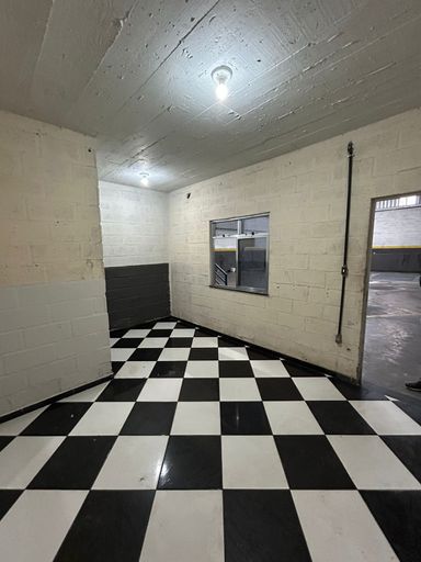 📸 DESCRIÇÃO PARA IMAGEM (inserir nas fotos do imóvel – Plataforma Praedium)

Galpão Comercial para Locação – Nova Era – R$ 4.000,00
📐 300 m² | Pé-direito 7 m | Acesso para caminhões
📍 Rua General Almerindo da Silva Gomes, 318 – Nova Era – Juiz de Fora/MG
Souza e Albano Serviços Imobiliários
📞 (32) 99829-7059 | CNPJ: 53.373.878/0001-39