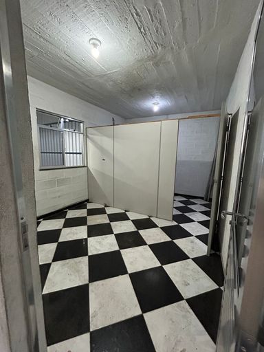 📸 DESCRIÇÃO PARA IMAGEM (inserir nas fotos do imóvel – Plataforma Praedium)

Galpão Comercial para Locação – Nova Era – R$ 4.000,00
📐 300 m² | Pé-direito 7 m | Acesso para caminhões
📍 Rua General Almerindo da Silva Gomes, 318 – Nova Era – Juiz de Fora/MG
Souza e Albano Serviços Imobiliários
📞 (32) 99829-7059 | CNPJ: 53.373.878/0001-39