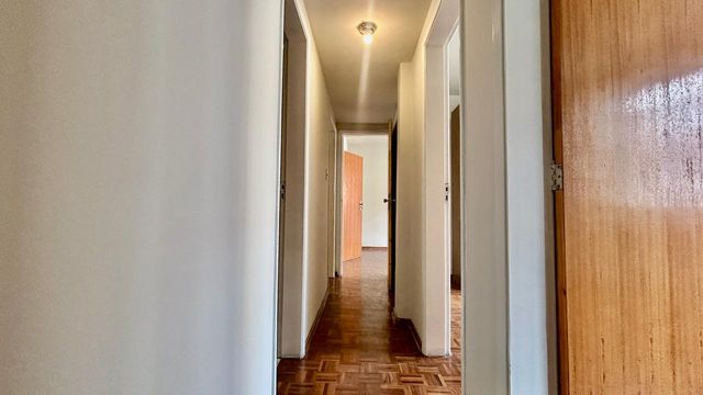 📸 DESCRIÇÃO PARA IMAGEM (Praedium):
Cobertura à venda com 3 quartos, suíte, 1 vaga – São Mateus – R$ 435.000
📍 Rua São Mateus, 111 – 4º andar – São Mateus – Juiz de Fora/MG
Souza e Albano Serviços Imobiliários
📞 (32) 99829-7059 | CNPJ: 53.373.878/0001-39

🔖 Hashtags

#souzaealbanoservicosimobiliarios #imobiliariasouzaealbano #coberturaavenda #saomateusjf #apartamentojuizdefora