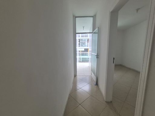 Apartamento à venda com 1 quarto – Passos – R$ 220.000
📍 Rua Moraes e Castro – Passos – Juiz de Fora/MG
Souza e Albano Serviços Imobiliários
CNPJ: 53.373.878/0001-39