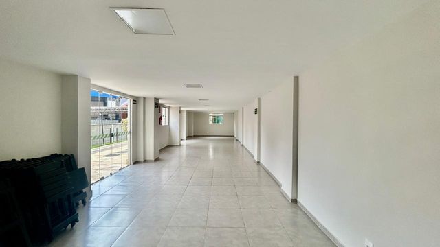 📸 DESCRIÇÃO PARA IMAGEM (inserir nas fotos do imóvel na plataforma Praedium):
Apartamento à venda com 3 quartos no Cascatinha – R$ 290.000
📍 Rua Antônio Altaf, 428 – Cascatinha – Juiz de Fora/MG
Souza e Albano Serviços Imobiliários
📞 (32) 99829-7059 | CNPJ: 53.373.878/0001-39

🔖 Hashtags:

#souzaealbanoservicosimobiliarios #imobiliariasouzaealbano #apartamentoavenda #cascatinha #juizdefora