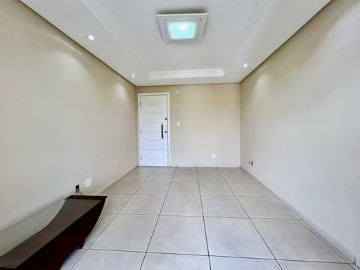 DESCRIÇÃO PARA IMAGEM (Praedium)

Apartamento à venda com 2 quartos no São Pedro – R$ 250.000
📍 Rua Zélia Maria Valentim – São Pedro – Juiz de Fora/MG
Souza e Albano Serviços Imobiliários
📞 (32) 99829-7059 | CNPJ: 53.373.878/0001-39