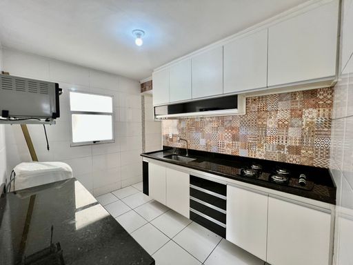 DESCRIÇÃO PARA IMAGEM (Praedium)

Apartamento à venda com 2 quartos no São Pedro – R$ 250.000
📍 Rua Zélia Maria Valentim – São Pedro – Juiz de Fora/MG
Souza e Albano Serviços Imobiliários
📞 (32) 99829-7059 | CNPJ: 53.373.878/0001-39