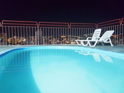 Apartamento à venda com 2 quartos no Centro – R$ 389.000
📍 Rua Espírito Santo, 922 – Centro – Juiz de Fora/MG
Souza e Albano Serviços Imobiliários
📞 (32) 99829-7059 | CNPJ: 53.373.878/0001-39