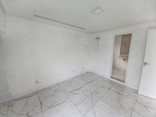 Apartamento à venda com 2 quartos no Centro – R$ 389.000
📍 Rua Espírito Santo, 922 – Centro – Juiz de Fora/MG
Souza e Albano Serviços Imobiliários
📞 (32) 99829-7059 | CNPJ: 53.373.878/0001-39