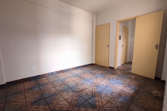 Apartamento para locação com 2 quartos no Bairro Progresso – R$ 880📍 Rua Américo Lobo, 2456 – Progresso – Juiz de Fora/MGSouza e Albano Serviços Imobiliários📞 (32) 99829-7059 | CNPJ: 53.373.878/0001-39

#souzaealbanoservicosimobiliarios #imobiliariasouzaealbano #apartamentoemjuizdefora #aluguelsemfiador #progressojf