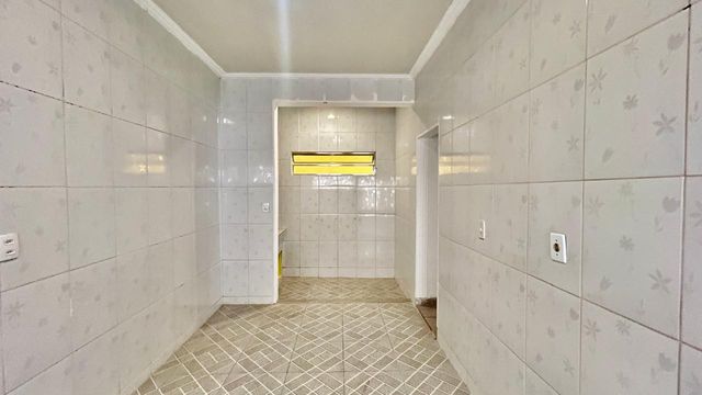 📸 DESCRIÇÃO PARA IMAGEM (inserir nas fotos do imóvel na plataforma Praedium):

Casa à venda com 2 quartos na Vila Furtado de Menezes – R$ 199.000
📍 Rua Azevedo Neto Vila Furtado de Menezes – Juiz de Fora/MG
Souza e Albano Serviços Imobiliários
📞 (32) 99829-7059 | CNPJ: 53.373.878/0001-39

🔎 Hashtags:

#souzaealbanoservicosimobiliarios
#imobiliariasouzaealbano
#casaavendaemjuizdefora
#vilafurtadodemenezes
#casaavenda