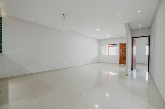 📸 **DESCRIÇÃO PARA IMAGEM (inserir nas fotos do imóvel na plataforma Praedium):**

Casa à venda com 3 quartos, suíte master e área gourmet no Bom Jardim – R\$ 469.000
📍 Rua Antonia Rodrigues Clemente, 230 – Bom Jardim – Juiz de Fora/MG
Souza e Albano Serviços Imobiliários
📞 (32) 99829-7059 | CNPJ: 53.373.878/0001-39

---

**Hashtags:**
\#souzaealbanoservicosimobiliarios #imobiliariasouzaealbano #casaavenda #casajuizdefora #bomjardim