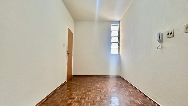 📸 DESCRIÇÃO PARA IMAGEM (Praedium):
Cobertura à venda com 3 quartos, suíte, 1 vaga – São Mateus – R$ 435.000
📍 Rua São Mateus, 111 – 4º andar – São Mateus – Juiz de Fora/MG
Souza e Albano Serviços Imobiliários
📞 (32) 99829-7059 | CNPJ: 53.373.878/0001-39

🔖 Hashtags

#souzaealbanoservicosimobiliarios #imobiliariasouzaealbano #coberturaavenda #saomateusjf #apartamentojuizdefora