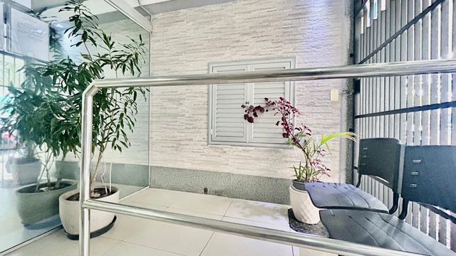 📸 DESCRIÇÃO PARA IMAGEM (Praedium):
Apartamento Garden à venda com 2 quartos no Centro – R$ 240.000
📍 Av. Barão do Rio Branco, 1804 – Centro – Juiz de Fora/MG
Souza e Albano Serviços Imobiliários
📞 (32) 99829-7059 | CNPJ: 53.373.878/0001-39

🏷️ Hashtags:
#souzaealbanoservicosimobiliarios #imobiliariasouzaealbano #apartamentoavenda #centrodejuizdefora #apartamentogarden