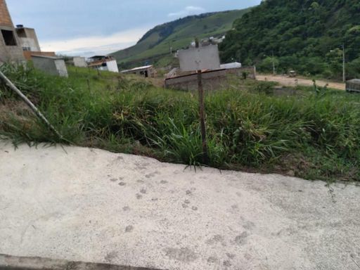 Lote à venda com 240 m² no Terras Altas – R$ 80.000
📍 Rua Orides Militão da Costa, 290 – Lote 04 – QD B2 – Terras Altas – Juiz de Fora/MG
Souza e Albano Serviços Imobiliários
📞 (32) 99829-7059 | CNPJ: 53.373.878/0001-39